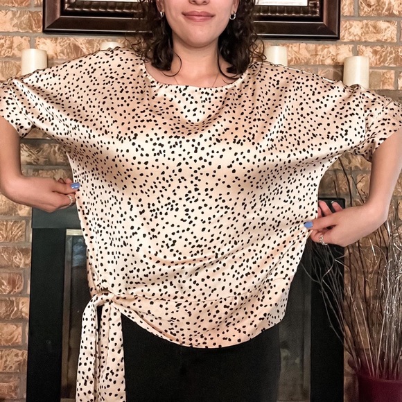 She + Sky | Front-tie Gold Blouse with Patterned Dots - Picture 4 of 8